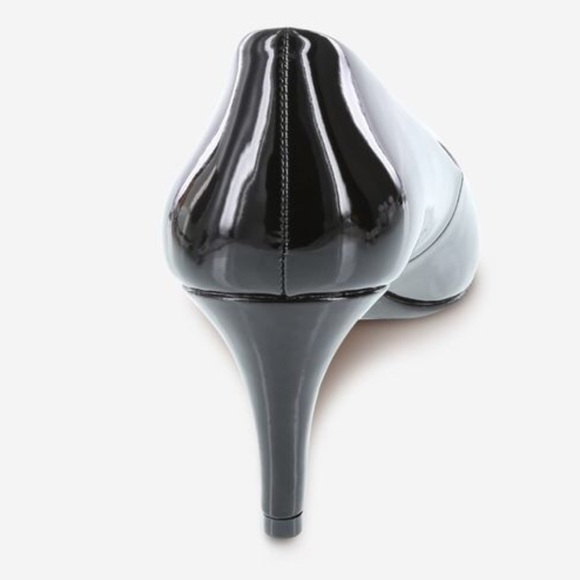 Predictions Comfort Plus Black Heels - Picture 5 of 7